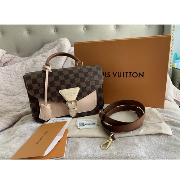 Beaumarchais LV Crossbody - Picture 6 of 7